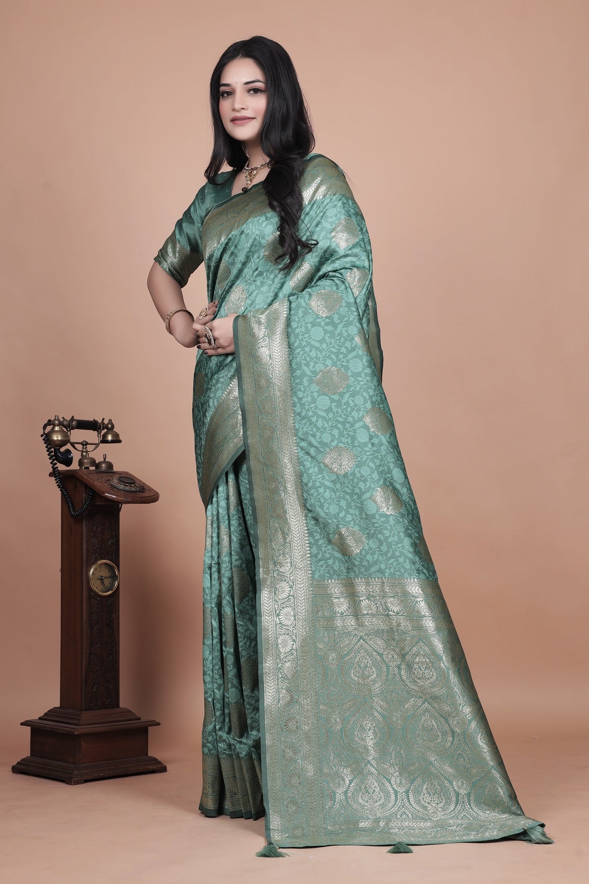 Exquisite Green Silk Saree with Gold Zari Work – Indian Wedding Saree
