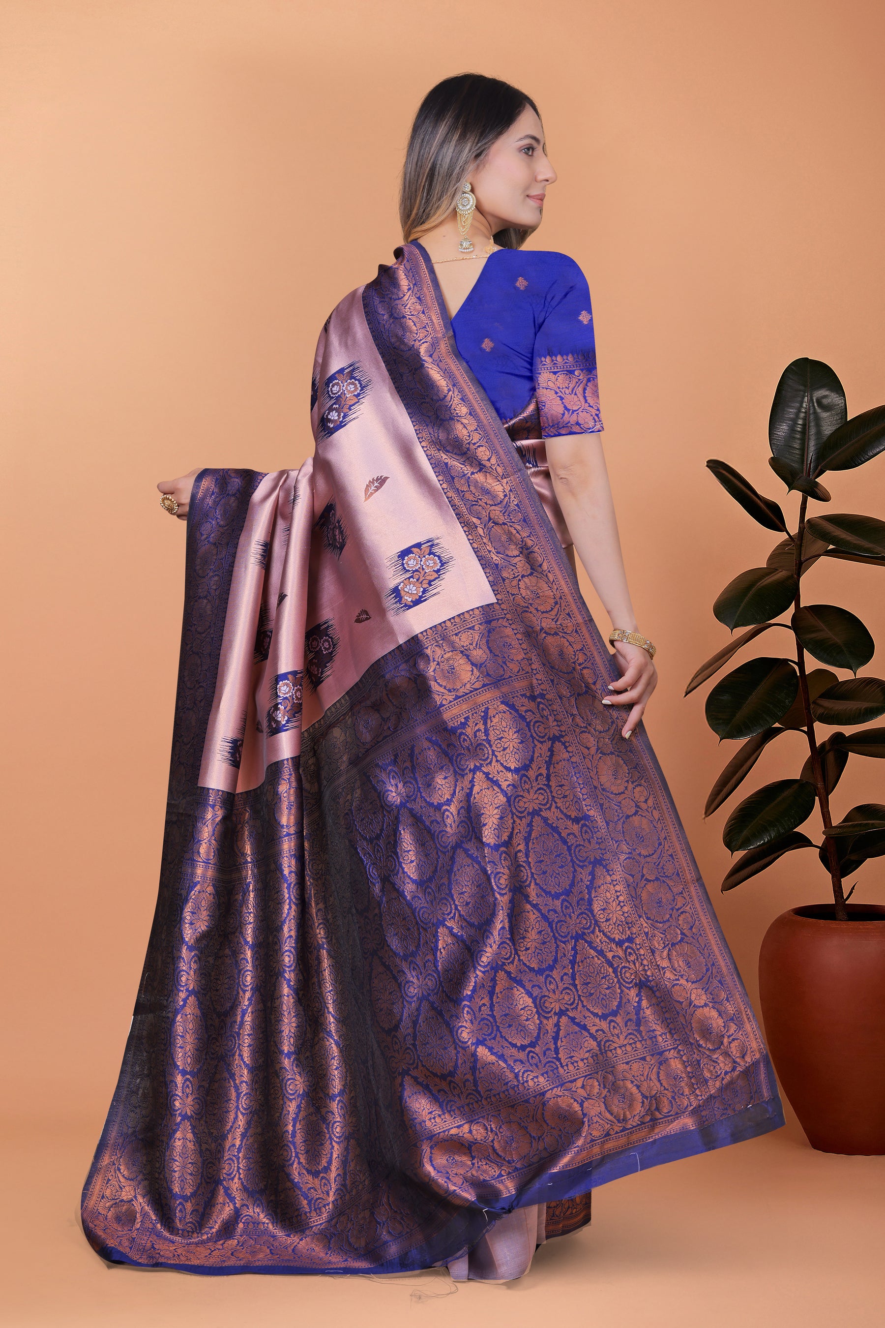 Stunning Pink and Blue Silk Saree with Golden Zari Work – Ideal for Festivals and Celebrations