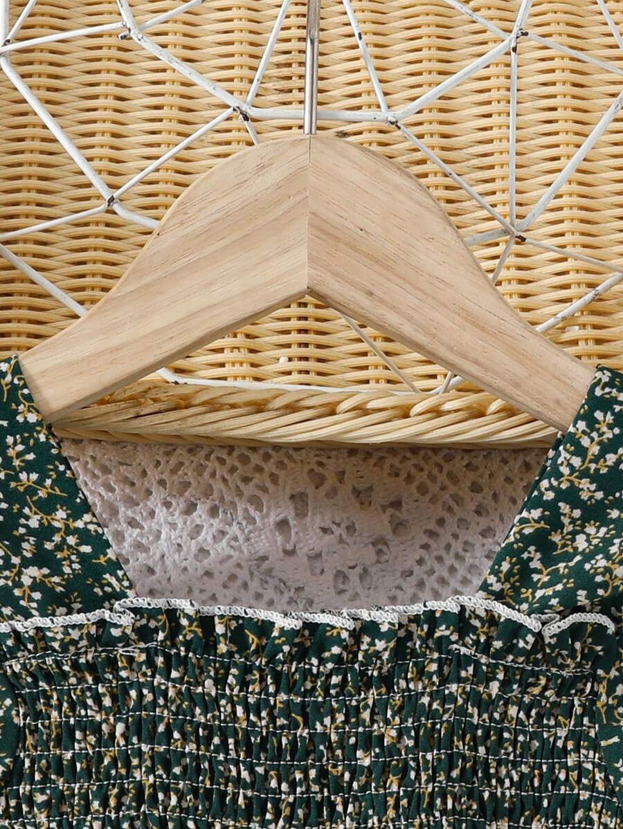 Glamgait  Mehndi Green Floral Printed Short Sleeve A-Line Baby Dress