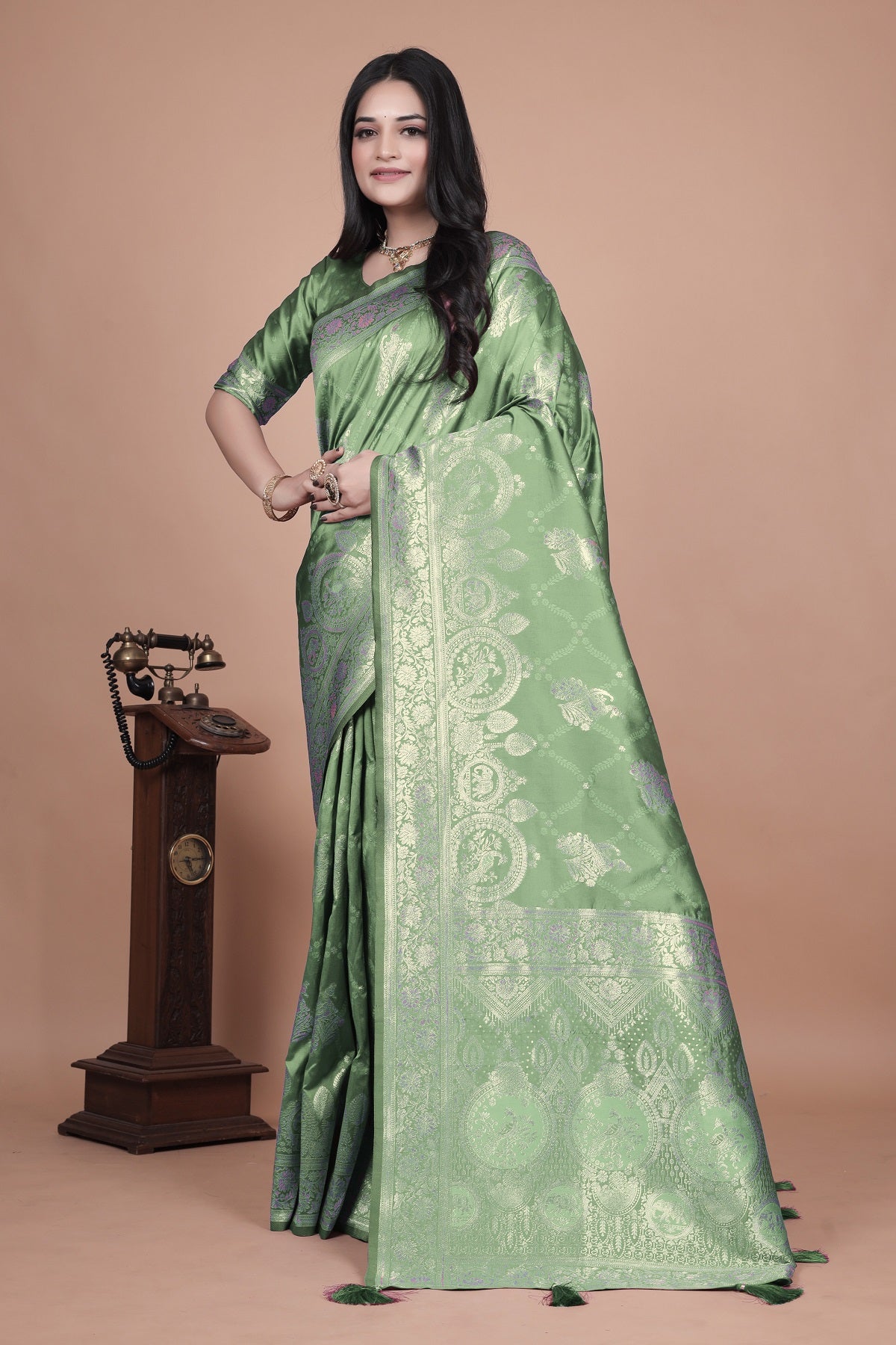 Classic Green Banarasi Silk Saree with Detailed Golden Zari Work for Festive Occasions