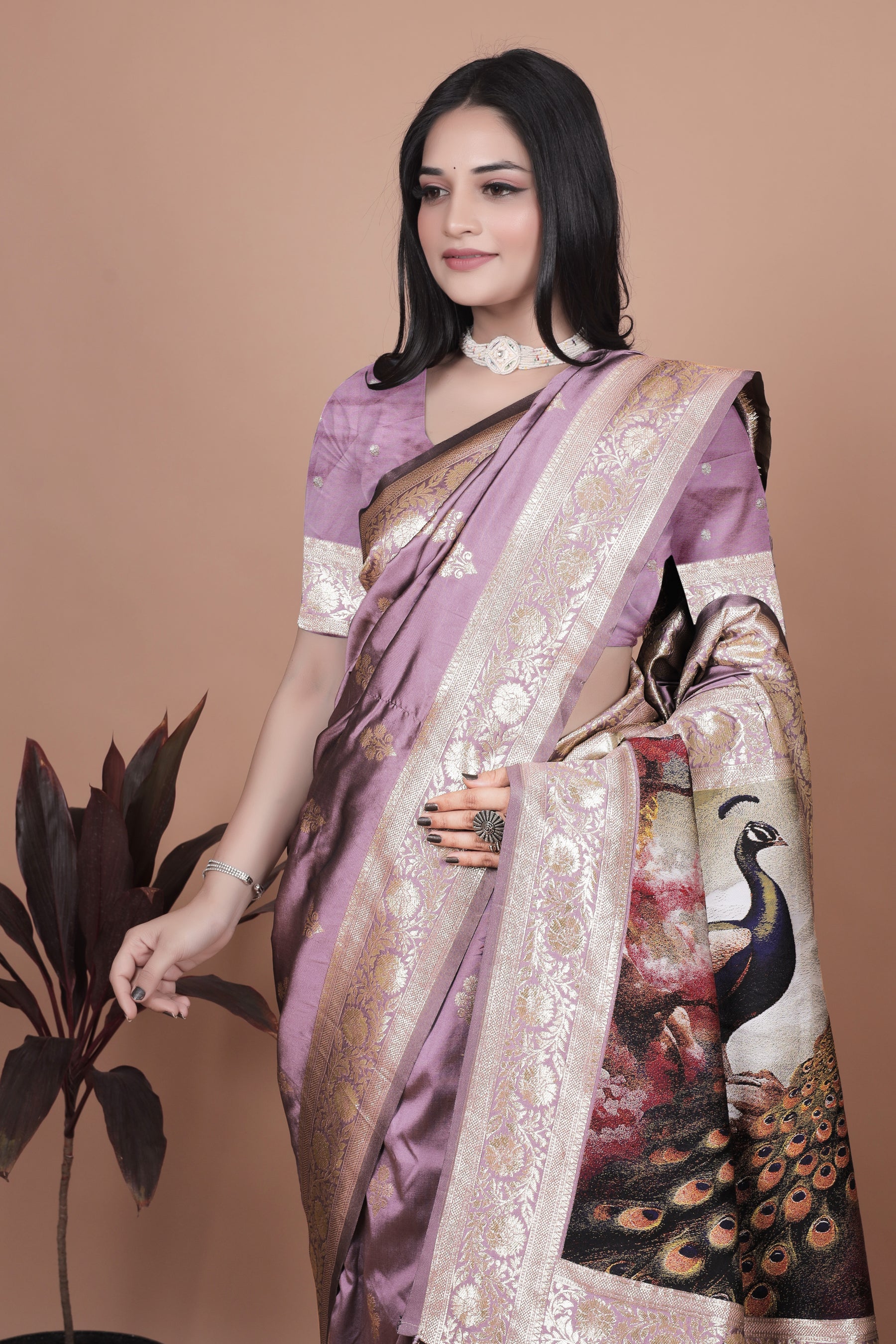 Traditional Lilac Silk Saree with Intricate Golden Border and Peacock Embroidery