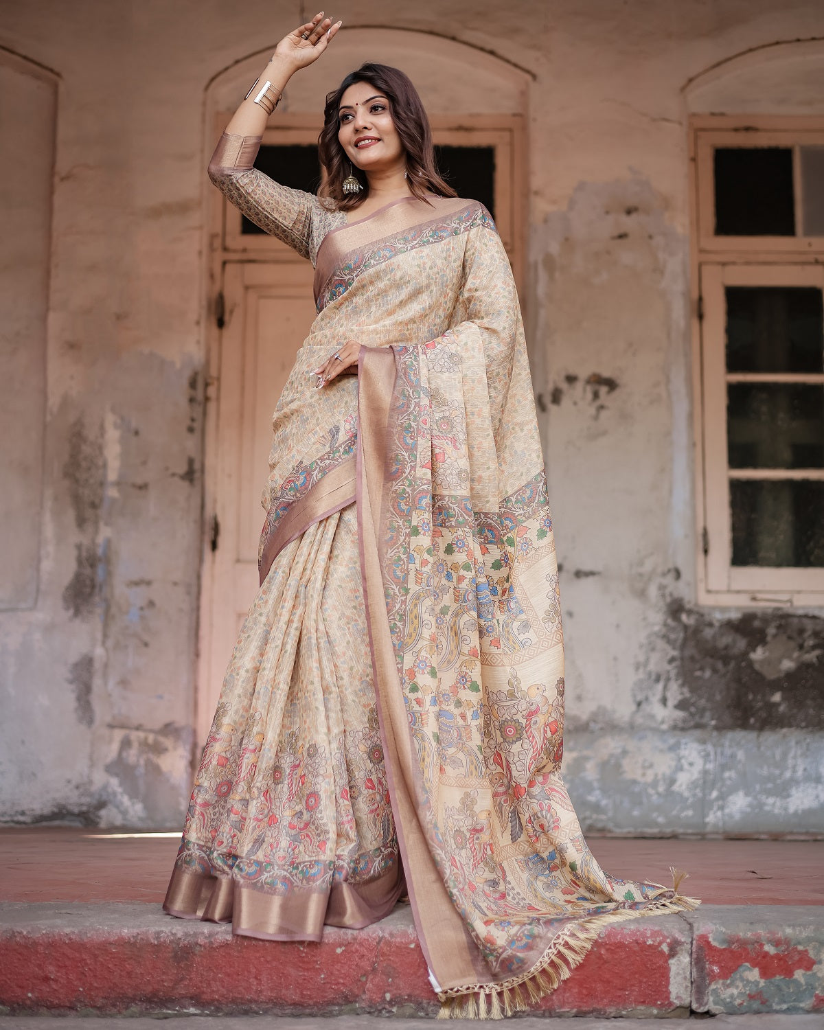 Printed Off White Linen Saree for Women with Multicolor Pallu and Ethnic Border – Lightweight Casual Wear