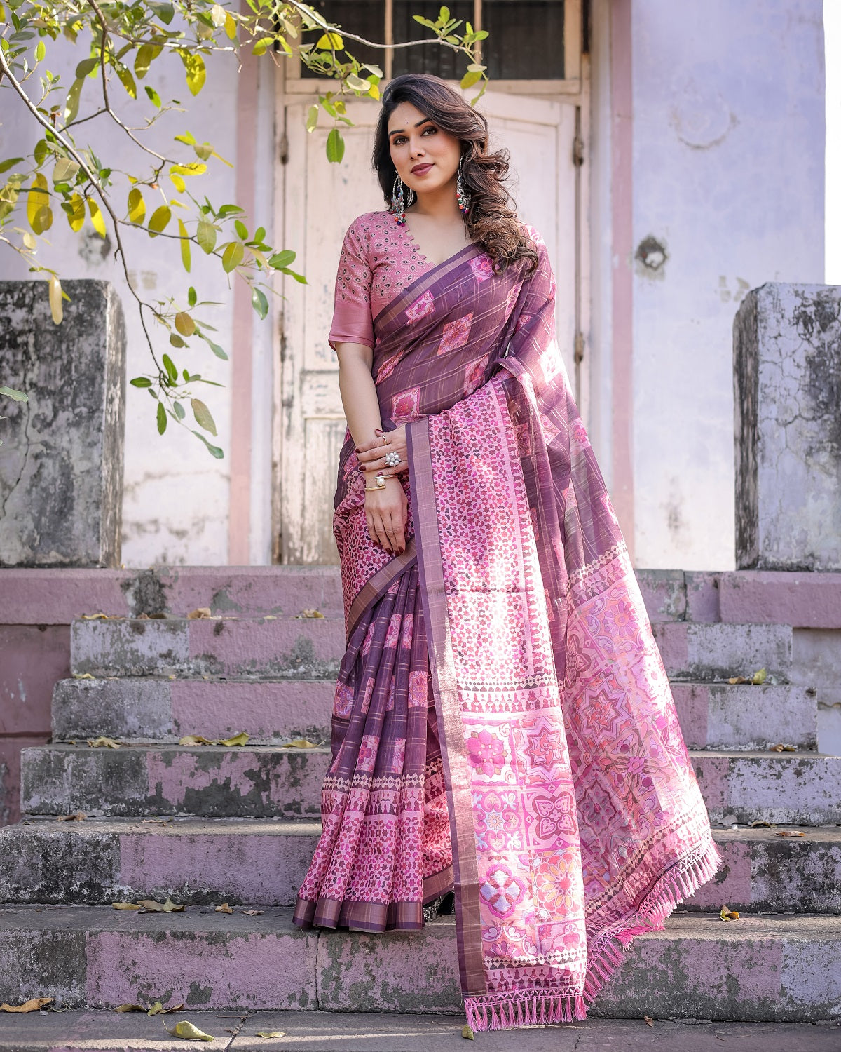 Printed Pink Linen Saree for Women with Multicolor Pallu and Ethnic Border – Lightweight Casual Wear