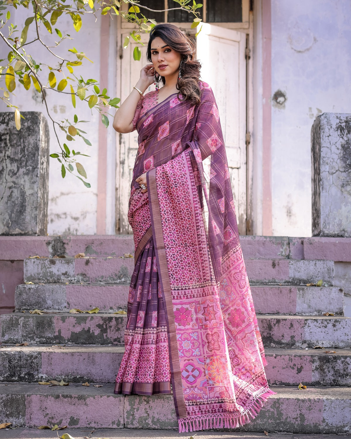 Printed Pink Linen Saree for Women with Multicolor Pallu and Ethnic Border – Lightweight Casual Wear