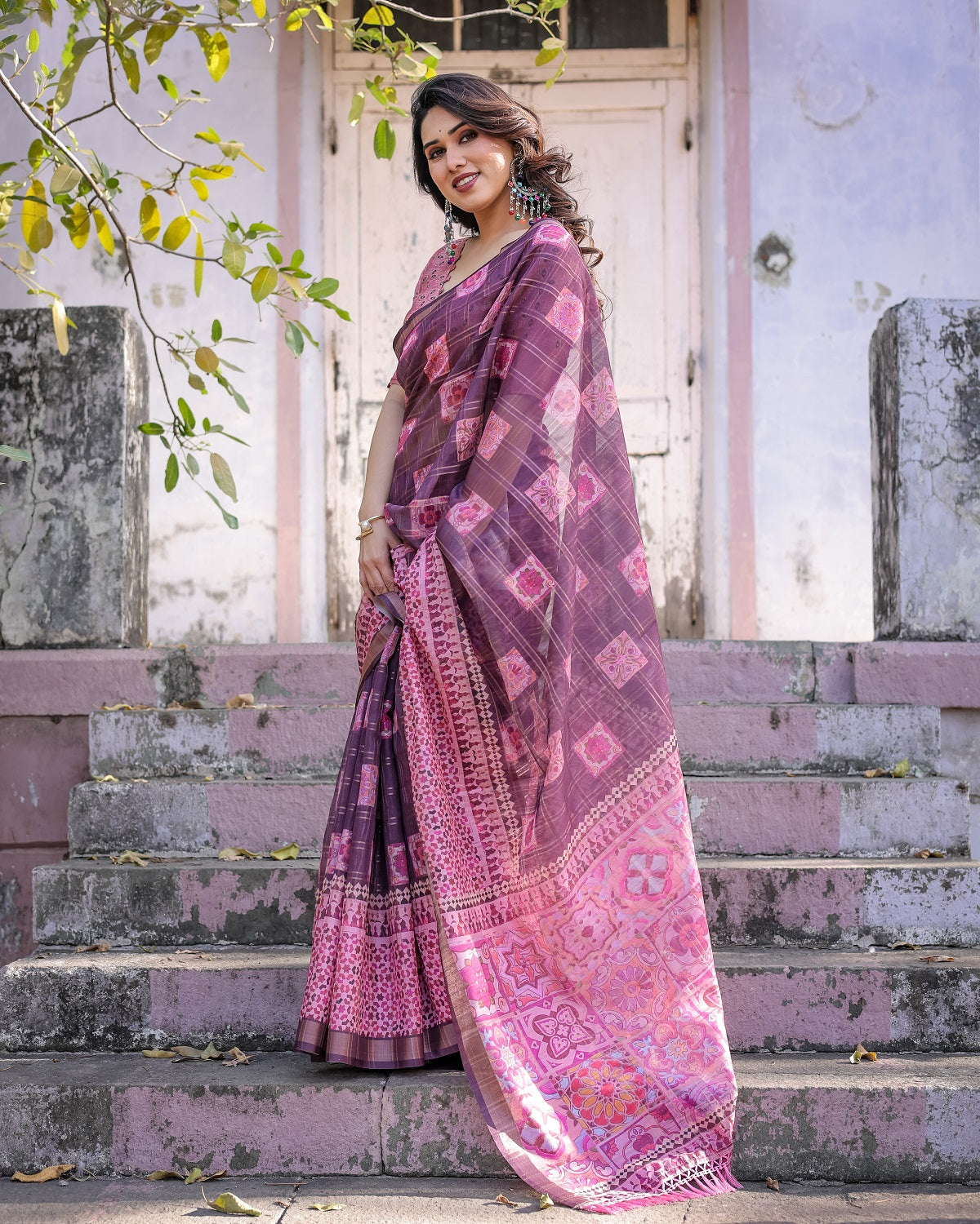 Printed Pink Linen Saree for Women with Multicolor Pallu and Ethnic Border – Lightweight Casual Wear