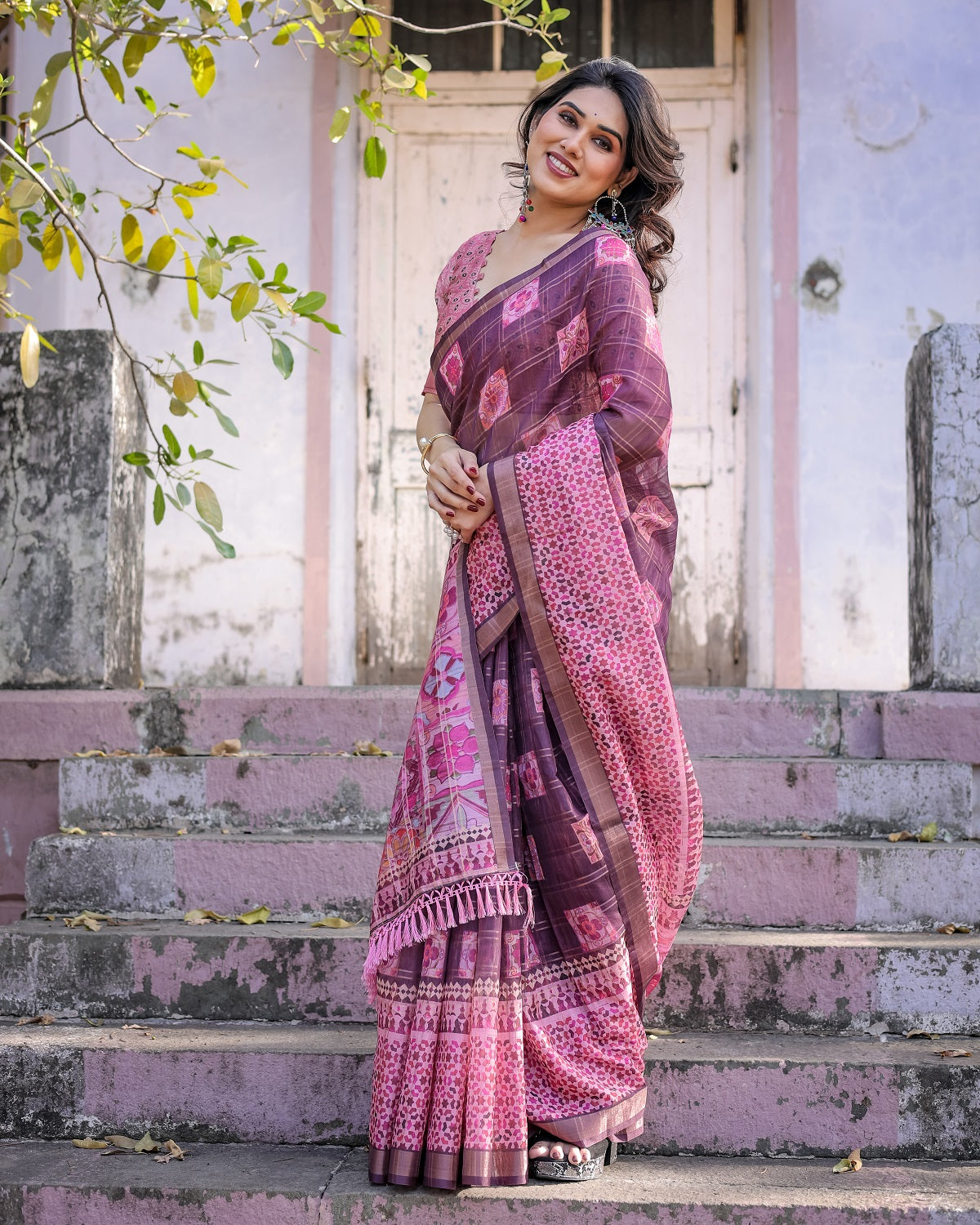 Printed Pink Linen Saree for Women with Multicolor Pallu and Ethnic Border – Lightweight Casual Wear