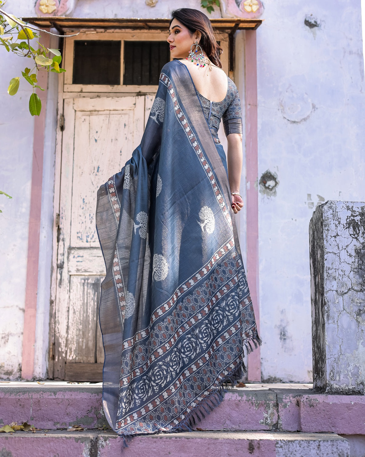 Printed Teal Blue Linen Saree for Women with Multicolor Pallu and Ethnic Border – Lightweight Casual Wear