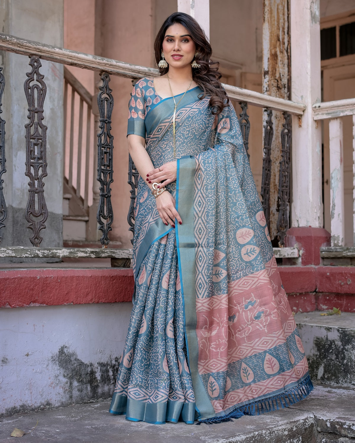 Printed Teal Linen Saree for Women with Multicolor Pallu and Ethnic Border – Lightweight Casual Wear