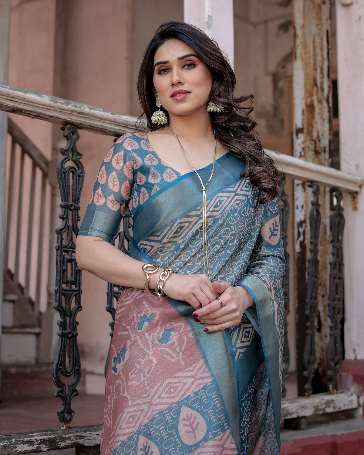 Printed Teal Linen Saree for Women with Multicolor Pallu and Ethnic Border – Lightweight Casual Wear