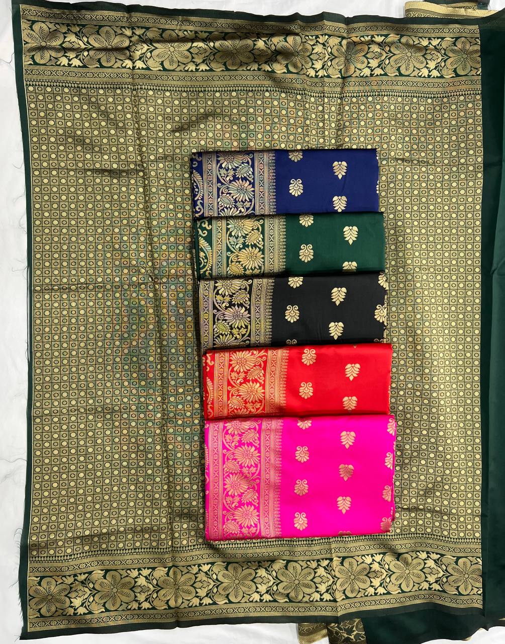 Glamgait Soft Lichi Silk Jacquard Saree