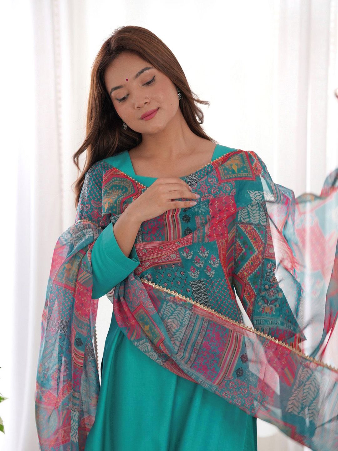 Elegant Turquoise Straight Kurta with Vibrant Dupatta – Ethnic Wear for Women