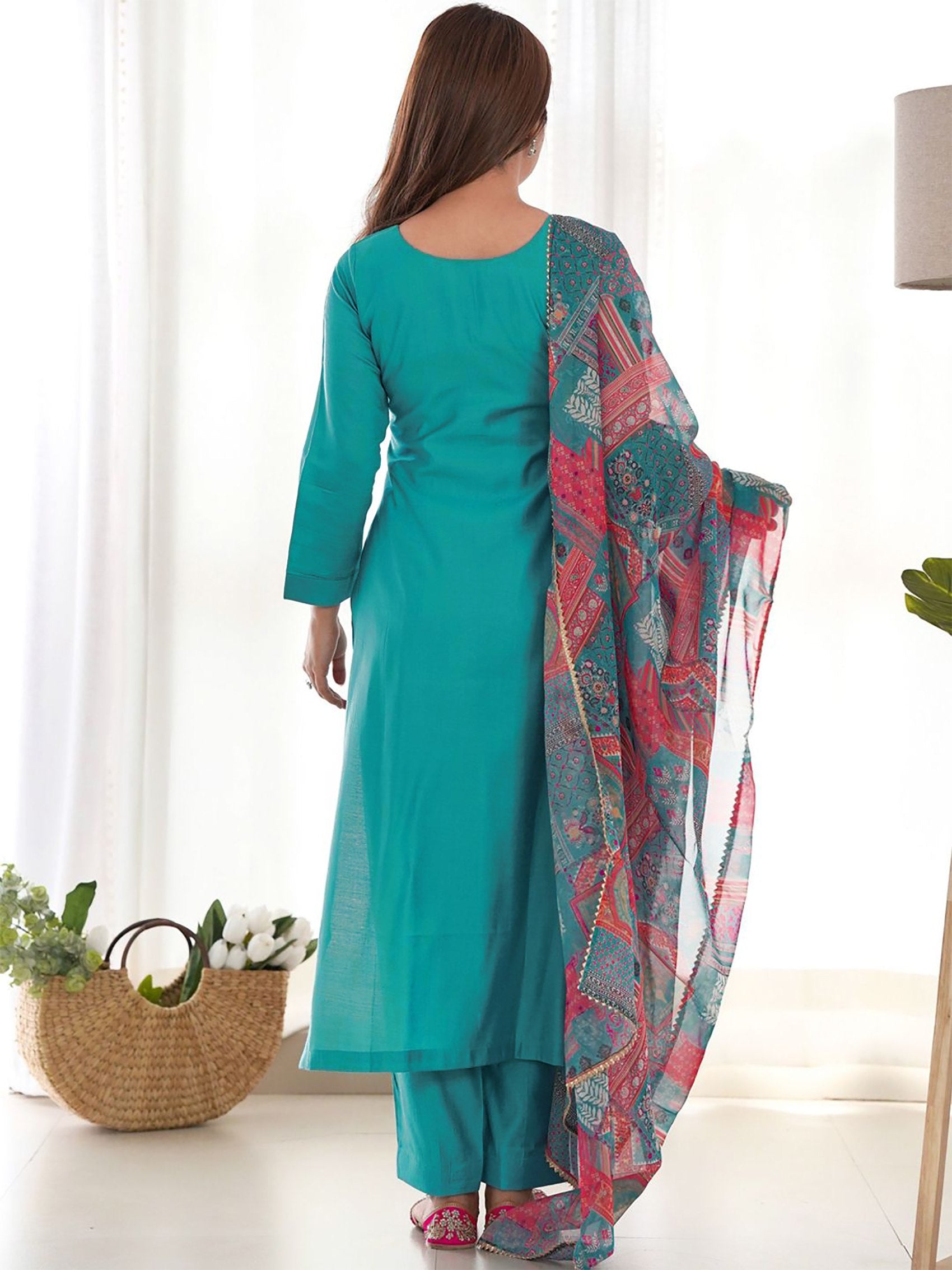 Elegant Turquoise Straight Kurta with Vibrant Dupatta – Ethnic Wear for Women