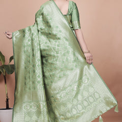 Green Banarasi Silk Saree with Traditional Zari Work and Tassel Detailing – Perfect for Weddings, Festive Occasions, and Parties