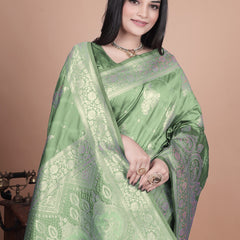 Classic Green Banarasi Silk Saree with Detailed Golden Zari Work for Festive Occasions