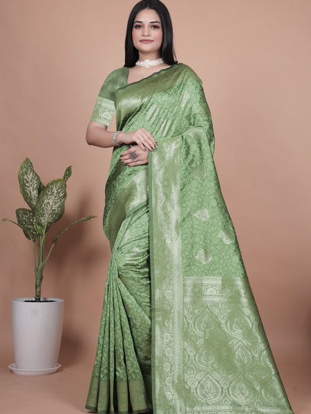 Beautiful Green Silk Saree with Rich Zari Work – Traditional Indian Wear for Women