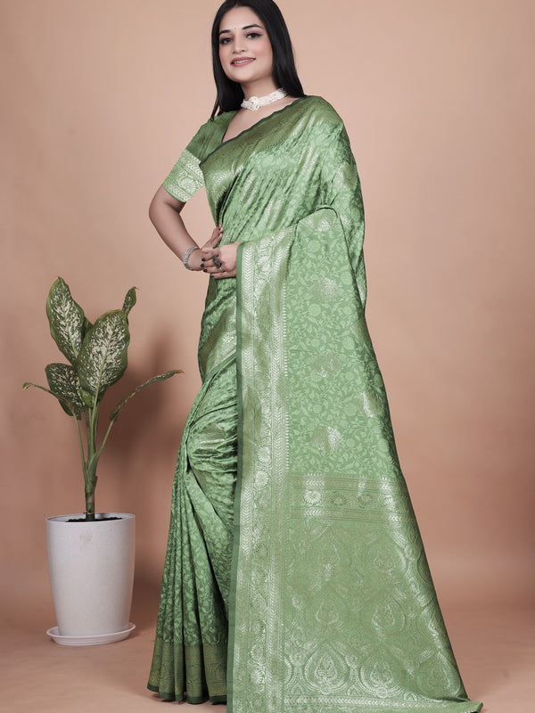 Beautiful Green Silk Saree with Rich Zari Work – Traditional Indian Wear for Women