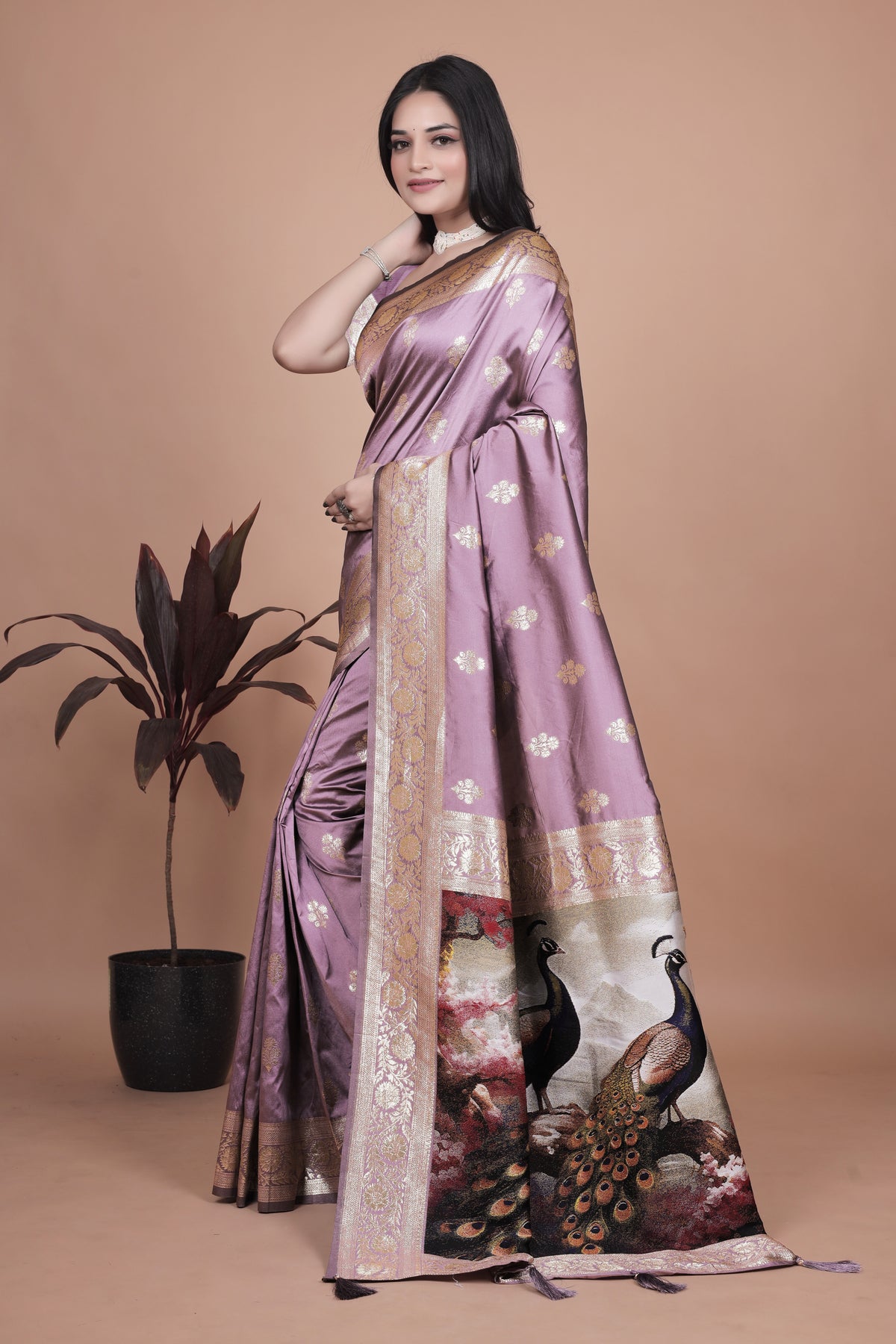 Traditional Lilac Silk Saree with Intricate Golden Border and Peacock Embroidery