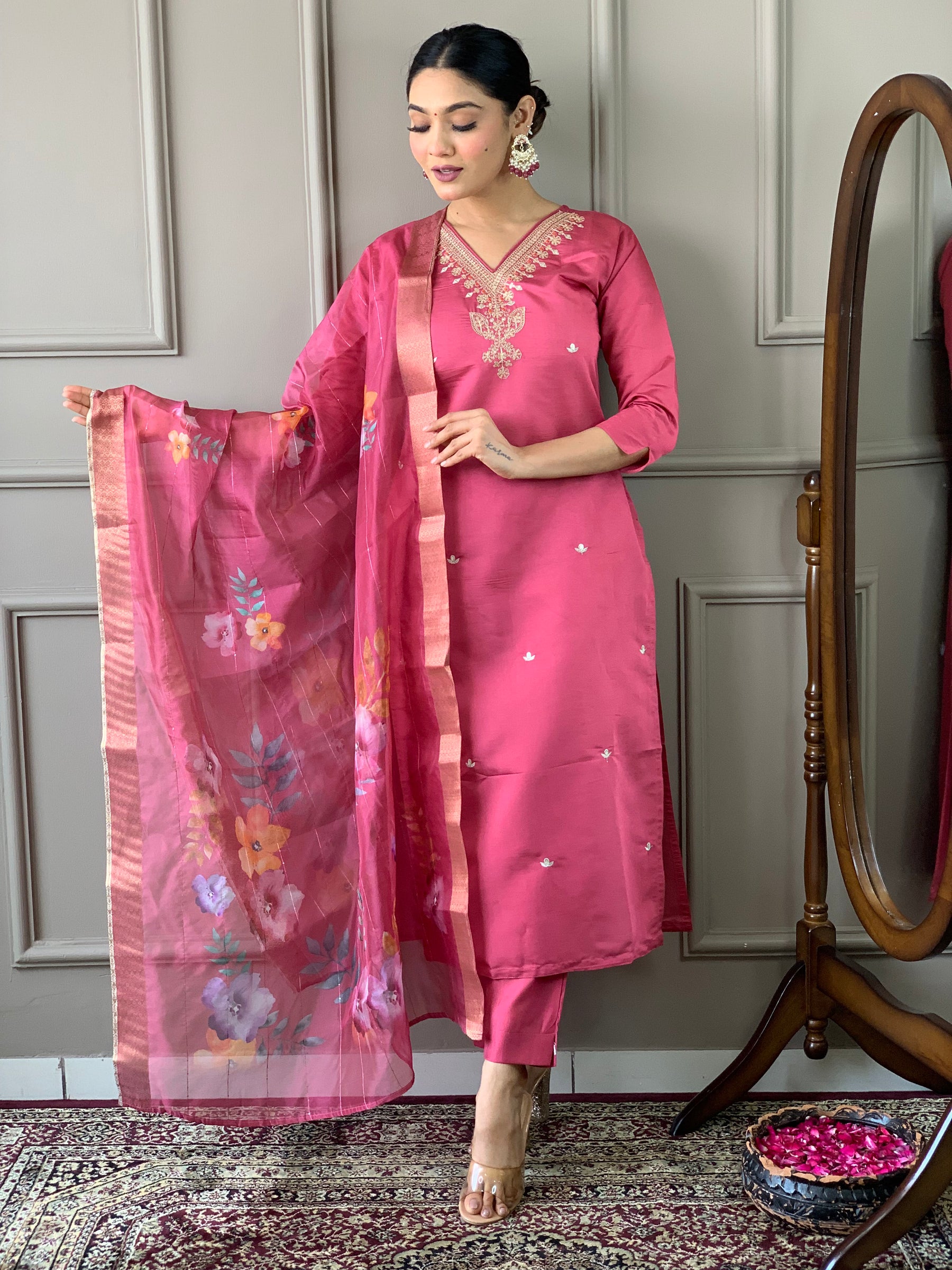 Rani Pink Embroidered Kurta Set with Organza Dupatta