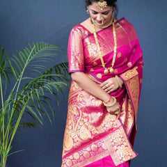 Glamgait Soft Lichi Silk Jacquard Saree