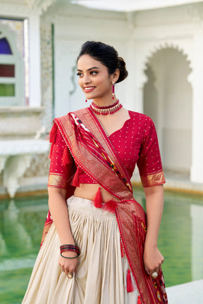 Glamgait Cream Patola Lehenga Choli with Red Banarasi Dupatta