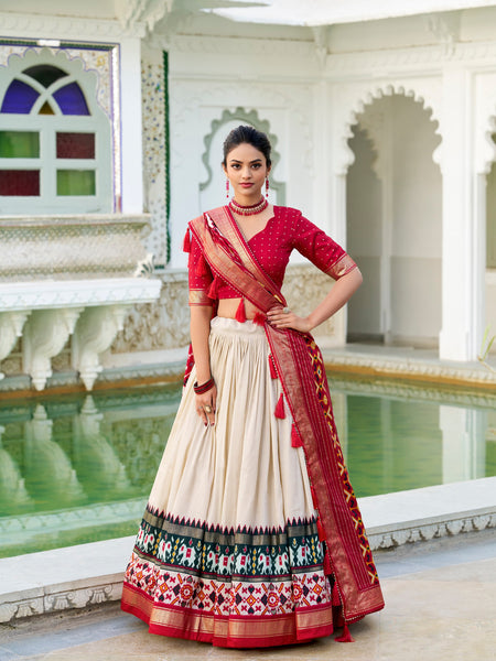 Glamgait Cream Patola Lehenga Choli with Red Banarasi Dupatta