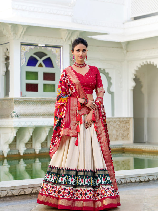 Glamgait Cream Patola Lehenga Choli with Red Banarasi Dupatta