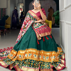 Glamgait Green Patola Lehenga Choli with Banarasi Border & Traditional Printed Dupatta for Women