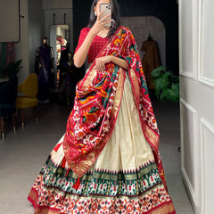 Glamgait Cream Patola Lehenga Choli with Red Printed Dupatta & Banarasi Border