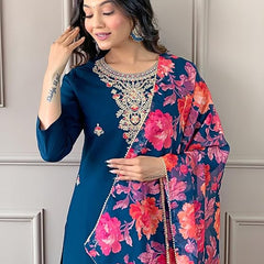 Women Teal Blue Embroidered Kurta Set with Floral Organza Dupatta