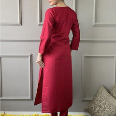 Women Red Embroidered Kurta Set with Floral Organza Dupatta