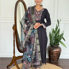 Women Black Embroidered Kurta Set with Floral Organza Dupatta