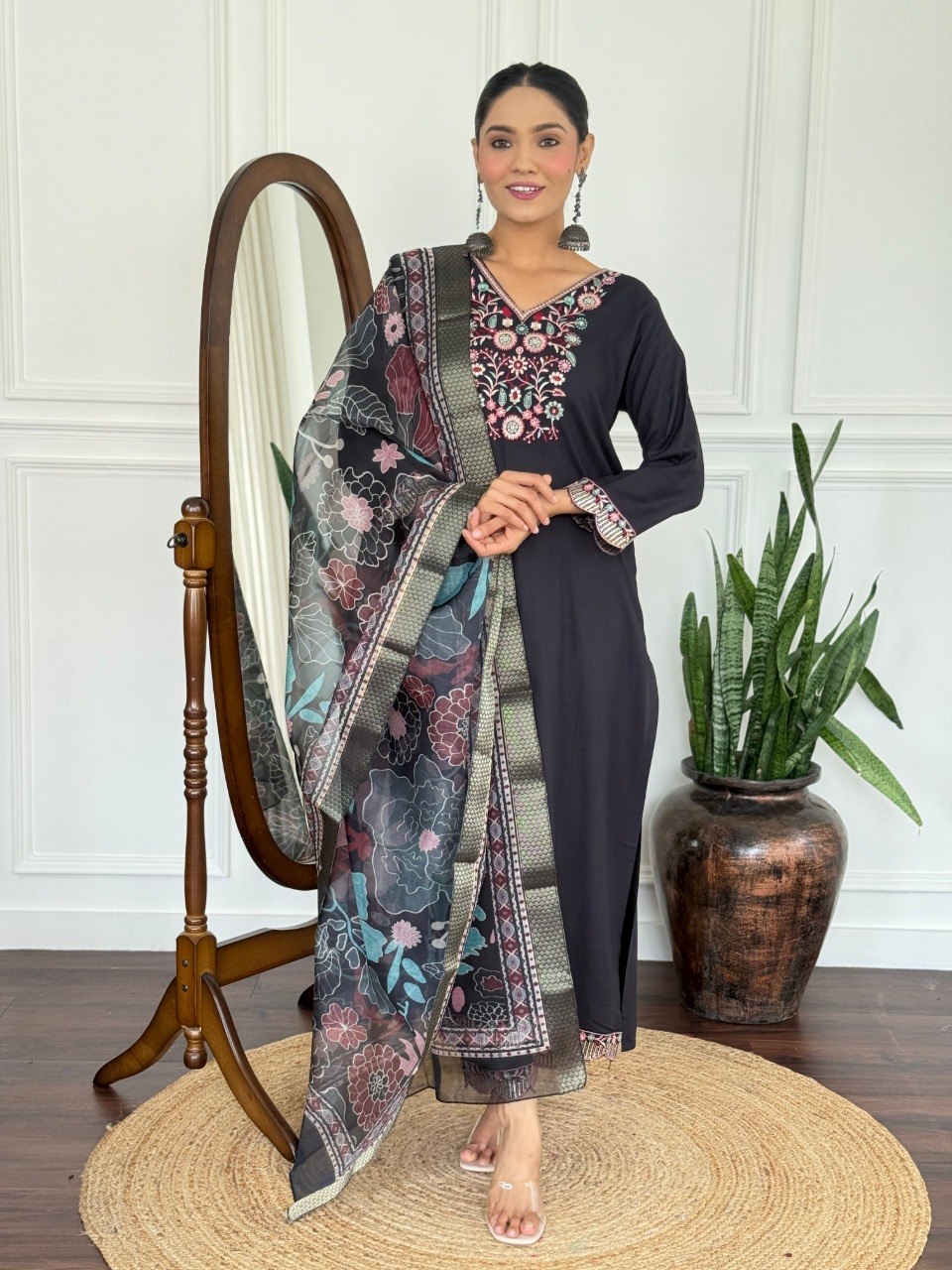 Women Black Embroidered Kurta Set with Floral Organza Dupatta