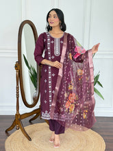 Women Wine Embroidered Kurta Set with Floral Organza Dupatta