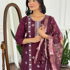 Women Wine Embroidered Kurta Set with Floral Organza Dupatta