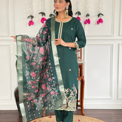 Women Dark Green Kurta Set with Floral Organza Dupatta