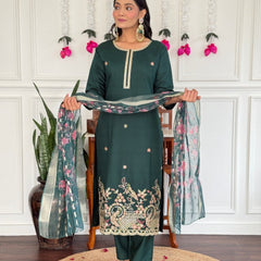 Women Dark Green Kurta Set with Floral Organza Dupatta