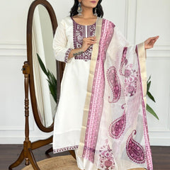 Women Off White Embroidered Kurta Set with Printed Dupatta