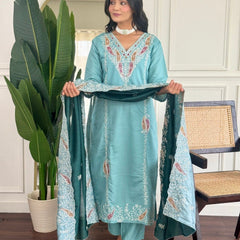 Women Sea Green Embroidered Kurta Set with Dupatta
