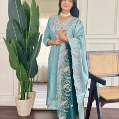 Women Sea Green Embroidered Kurta Set with Dupatta