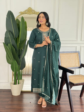 Women Dark Green Embroidered Kurta Set with Dupatta