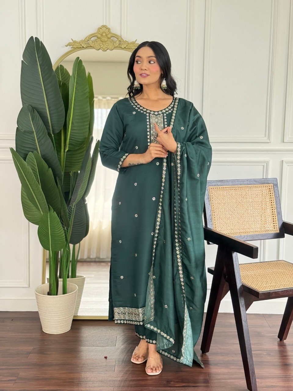 Women Dark Green Embroidered Kurta Set with Dupatta