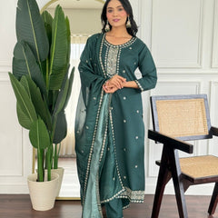 Women Dark Green Embroidered Kurta Set with Dupatta