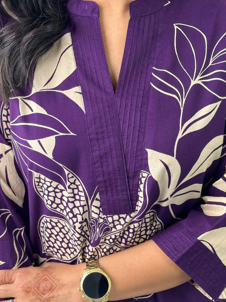 Women Purple Floral Printed Kurta Set with Pants