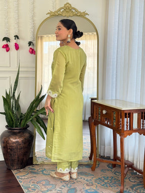 Women Lime Green Embroidered Kurta Set with Purple Dupatta