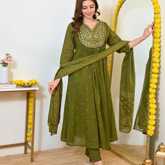 Women Olive Green Embroidered Kurta Set with Dupatta