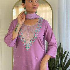 Women Lavender Pink Embroidered Kurta Set with Printed Dupatta
