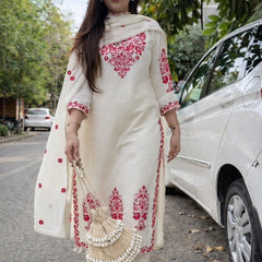 Women Off White Red Embroidered Kurta Set with Dupatta