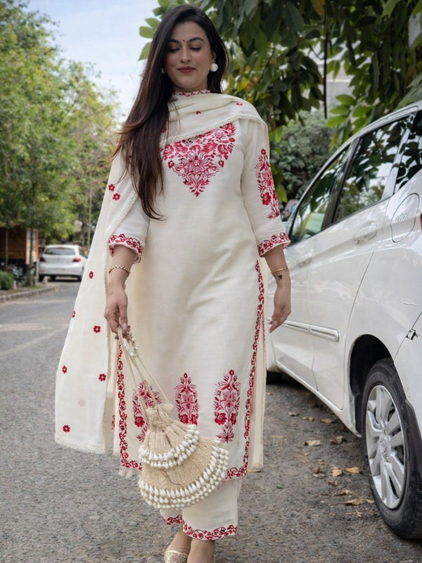 Women Off White Red Embroidered Kurta Set with Dupatta