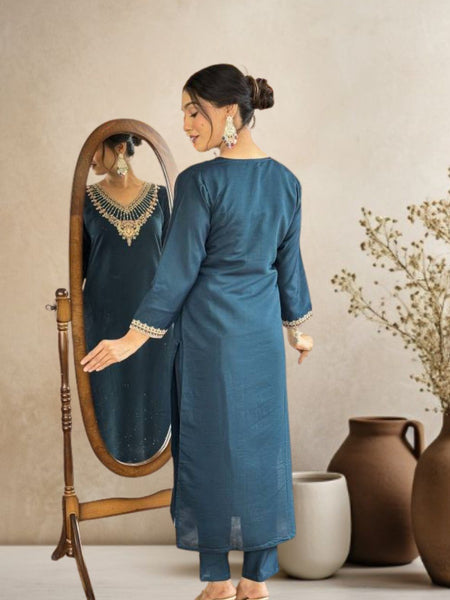Women Teal Green Embroidered Kurta Set with Dupatta