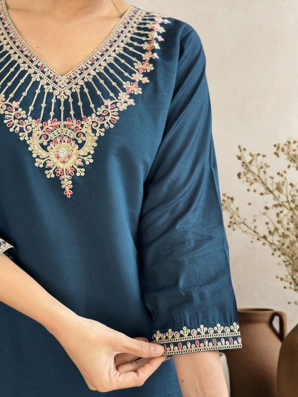 Women Teal Green Embroidered Kurta Set with Dupatta